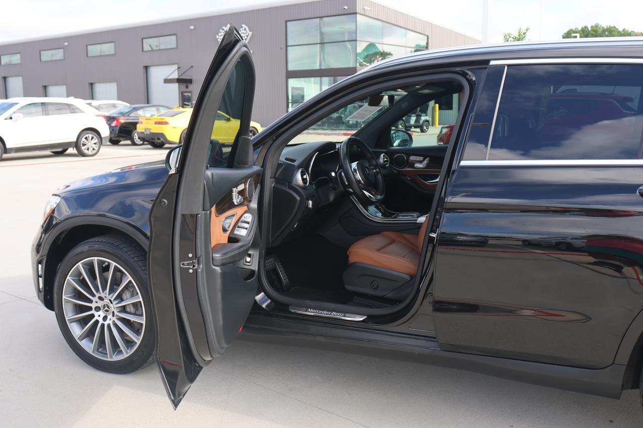 2022 MERCEDES-BENZ GLC 300 Houston TX