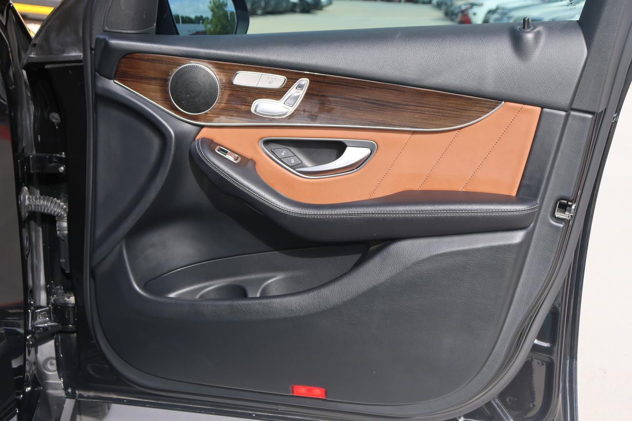 2022 MERCEDES-BENZ GLC 300 Houston TX