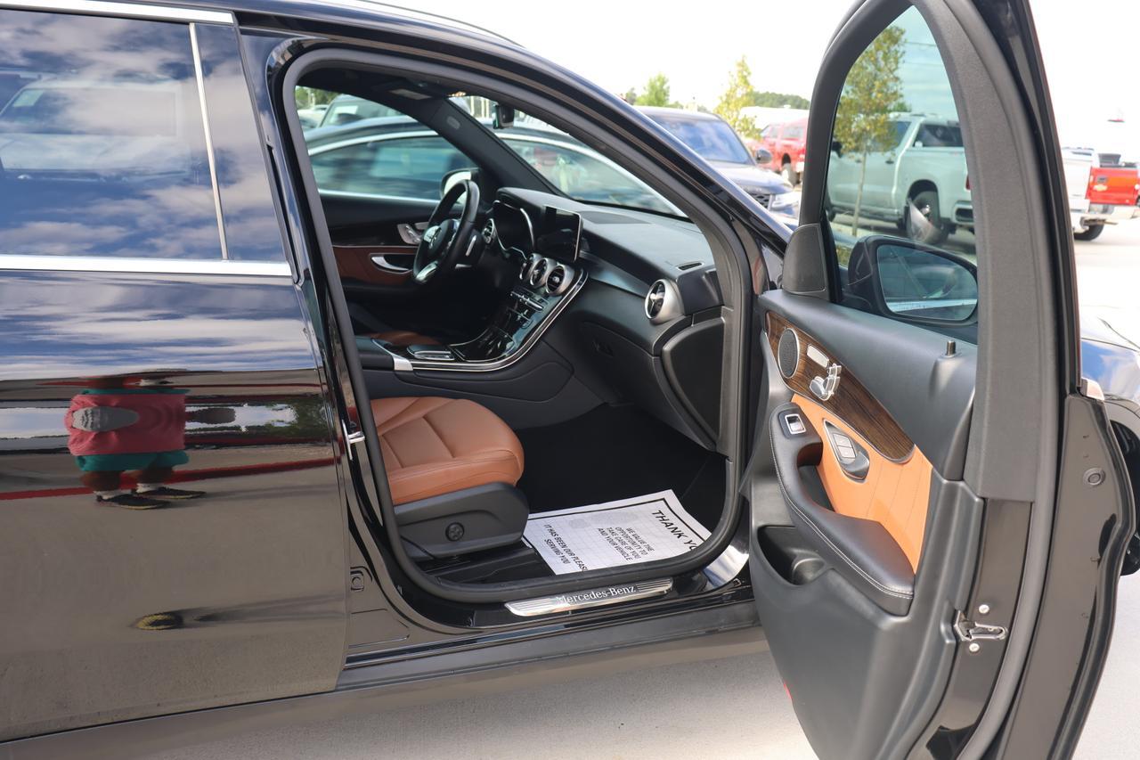 2022 MERCEDES-BENZ GLC 300 Houston TX