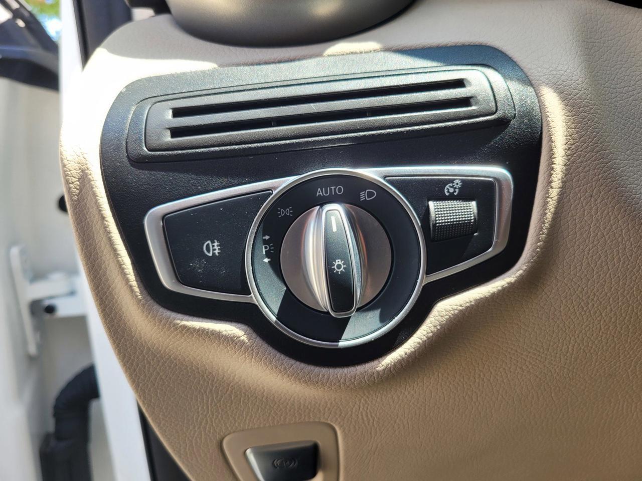 2022 MERCEDES-BENZ GLC GLC 300 Roseville CA