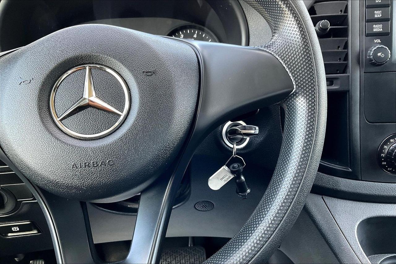 2022 MERCEDES-BENZ METRIS Houston TX