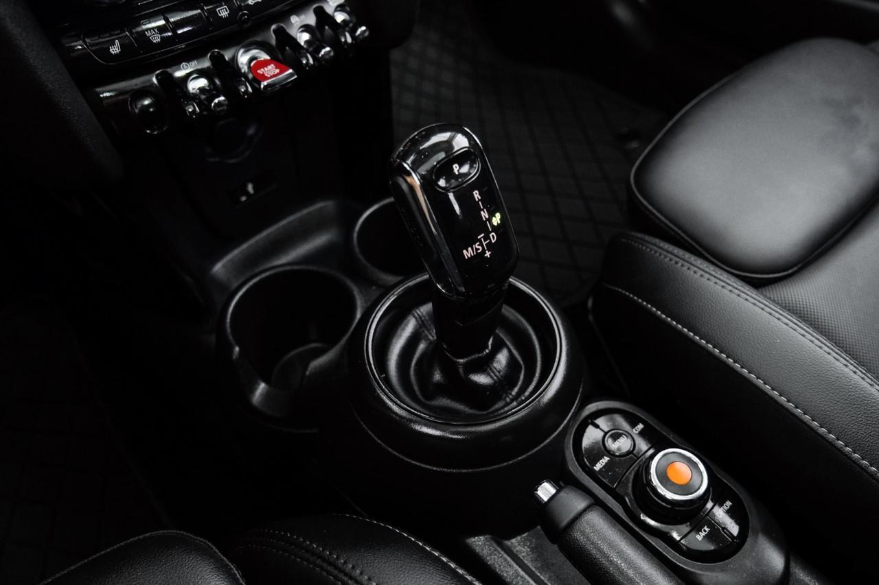 2022 MINI Cooper S AUTOMATIC PANORAMA LEATHER HEATED SEATS REAR CAMERA KEYLESS START PADDLE SHIFTERS Carrollton TX