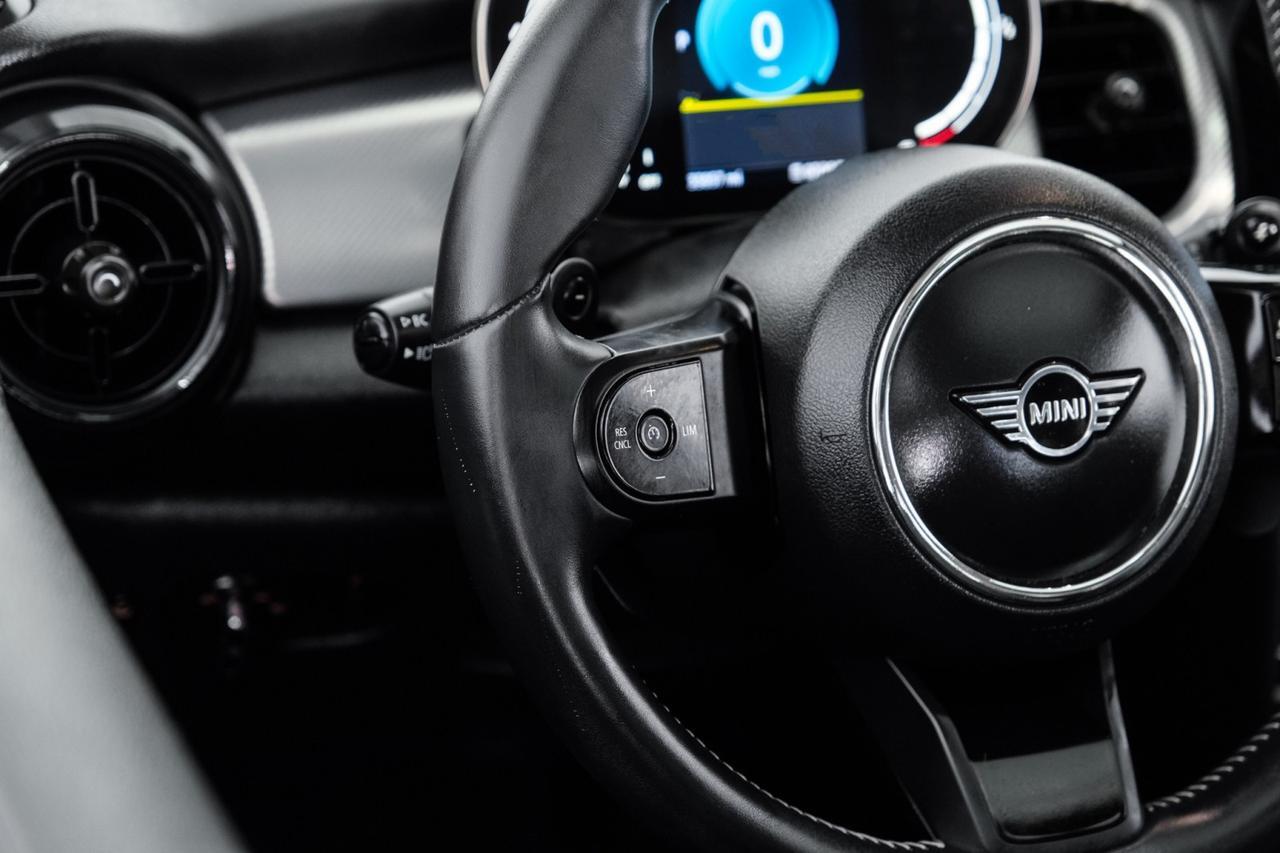 2022 MINI Cooper S AUTOMATIC PANORAMA LEATHER HEATED SEATS REAR CAMERA KEYLESS START PADDLE SHIFTERS Carrollton TX
