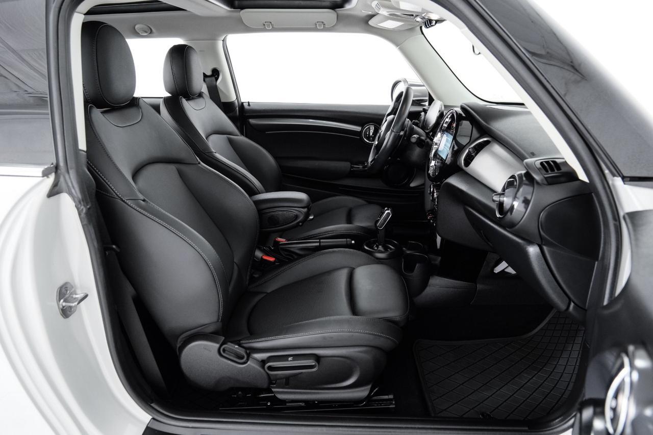 2022 MINI Cooper S AUTOMATIC PANORAMA LEATHER HEATED SEATS REAR CAMERA KEYLESS START PADDLE SHIFTERS Carrollton TX