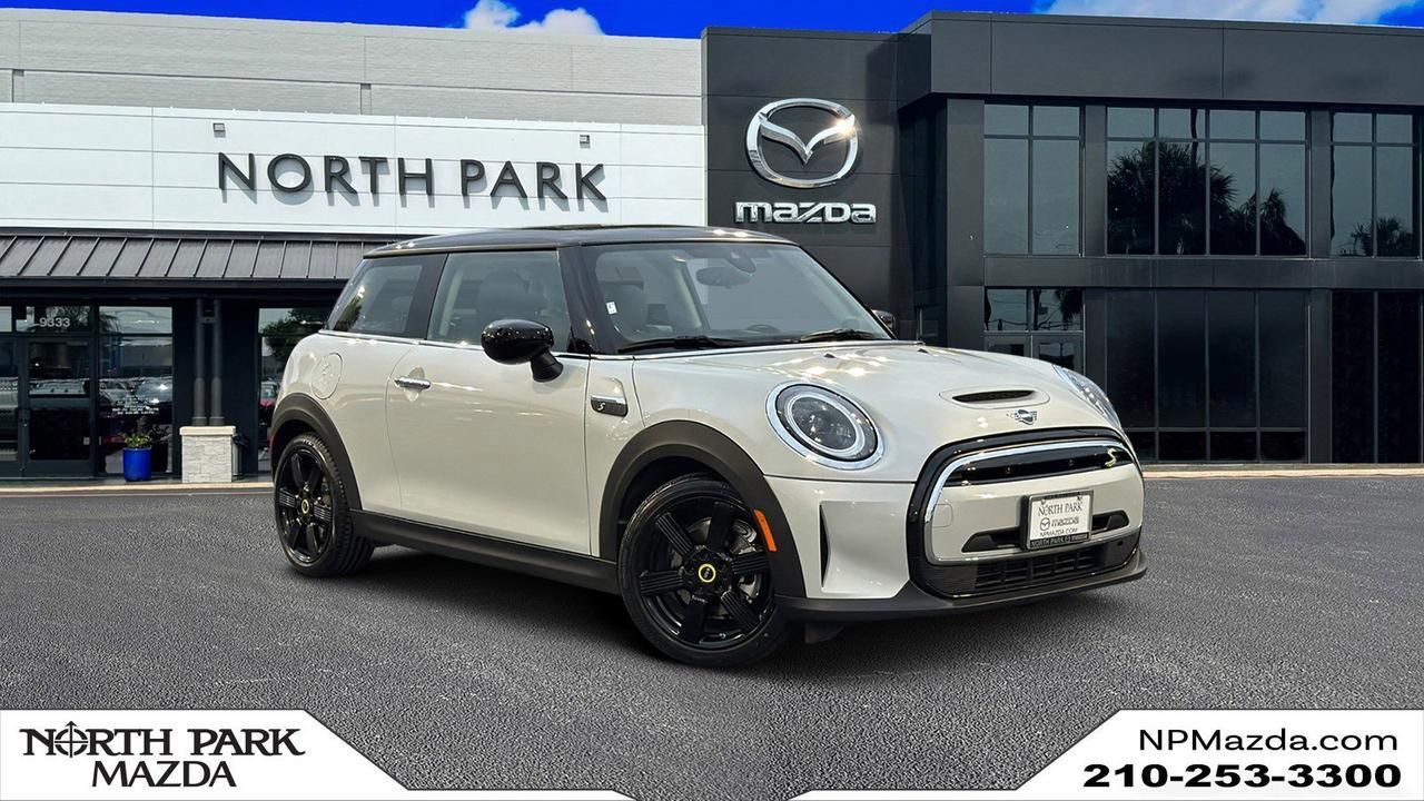 2022 MINI Hardtop 2 Door Cooper SE