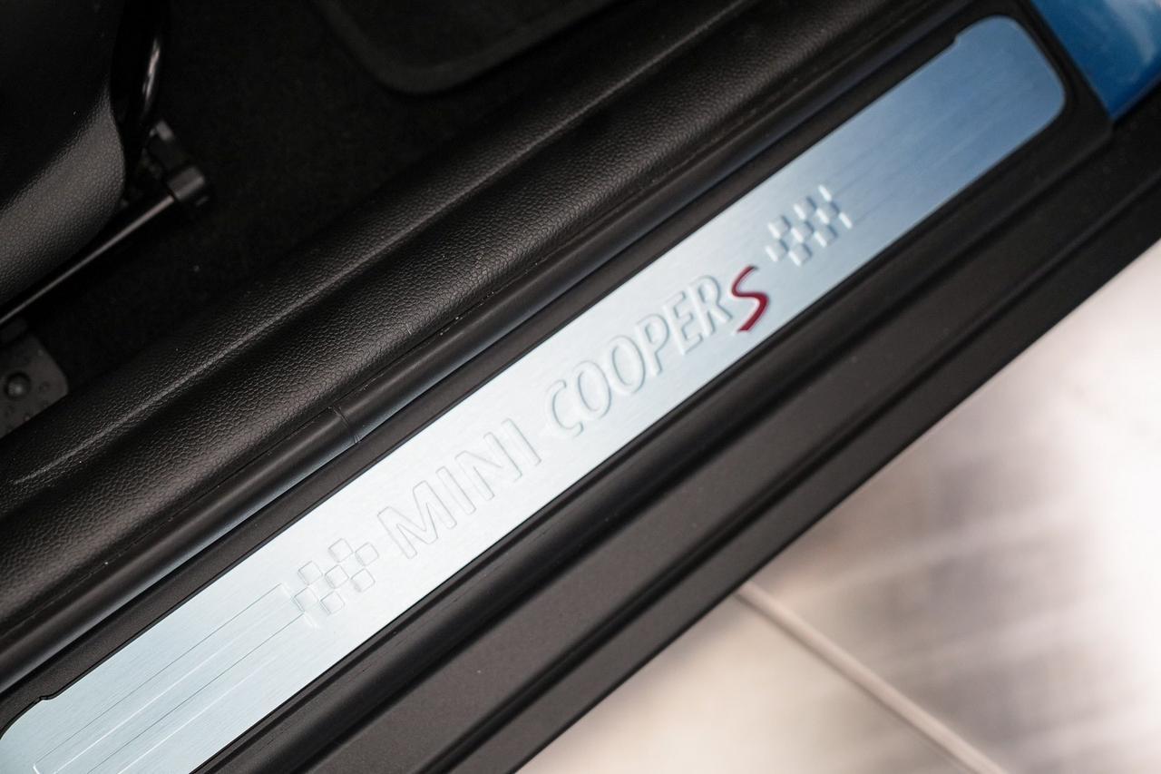 2022 MINI Hardtop 4 Door Cooper S Newport Beach CA