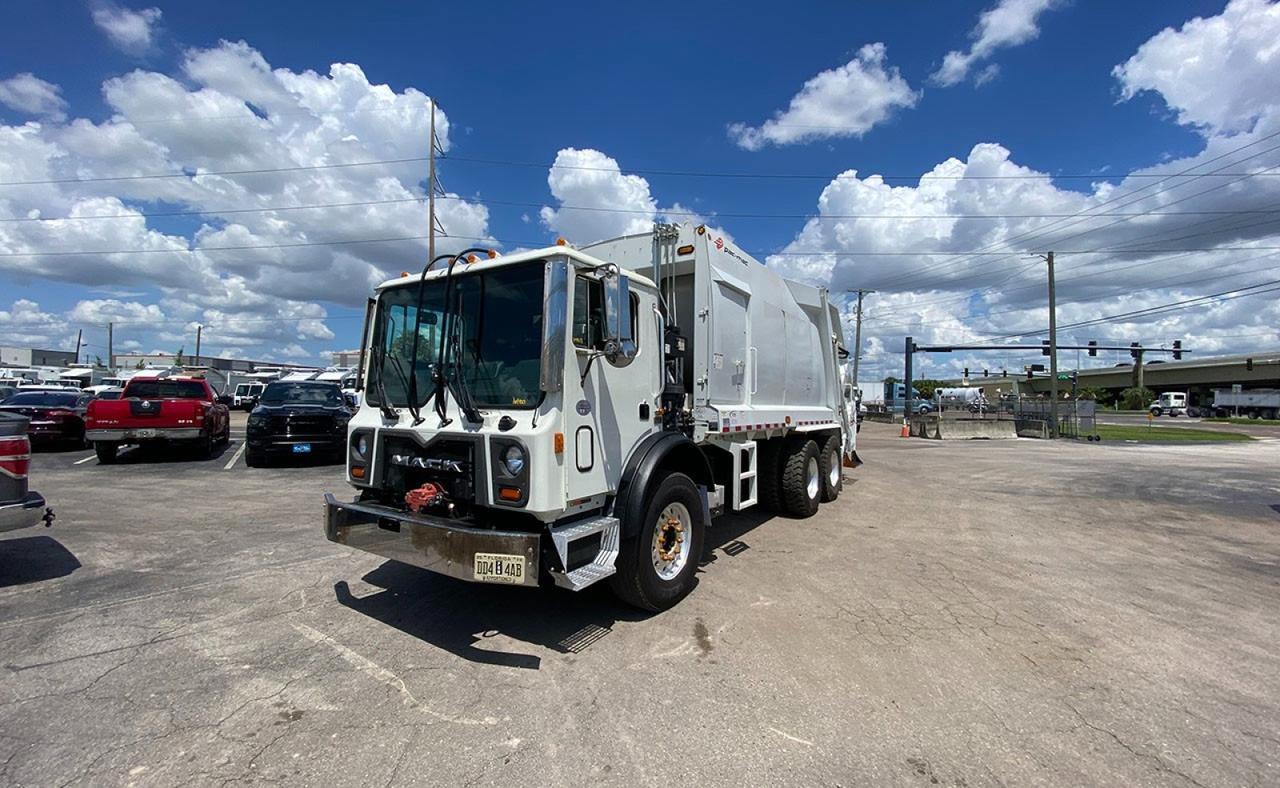 2022 Mack No Model 25 yard Pac-Mac Rear Loader Garbage Truck Tampa FL