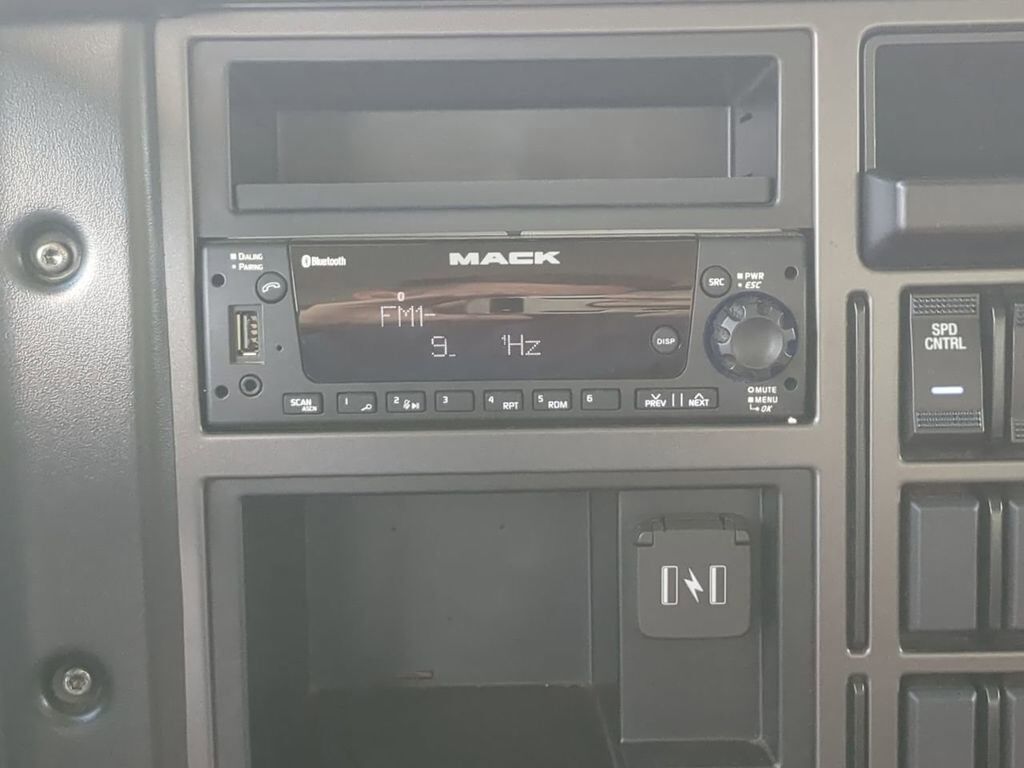 2022 Mack No Model Box Truck Winder GA