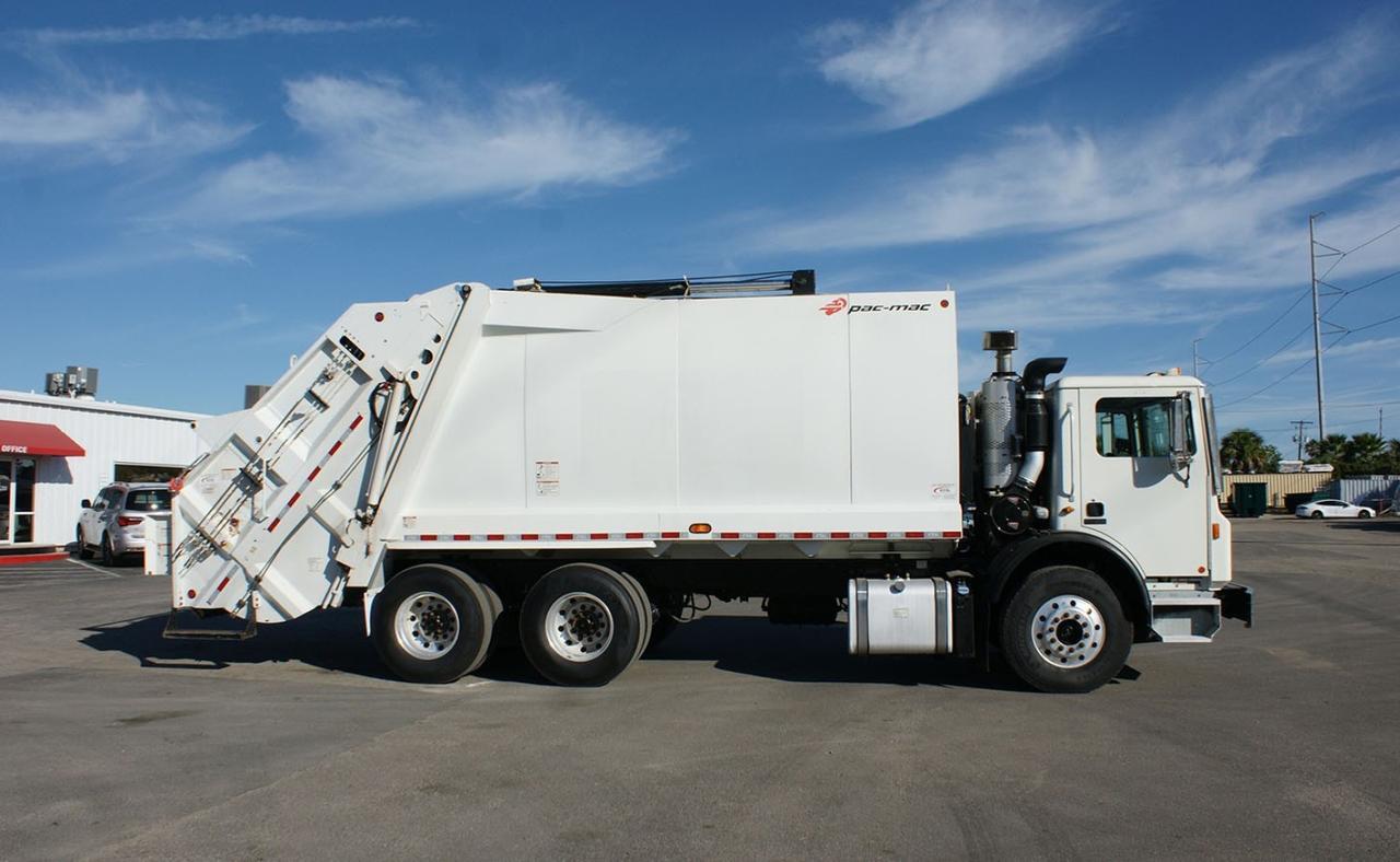 2022 Mack TE64 25 Yard Pac Mac Rear Loader Garbage Tampa FL