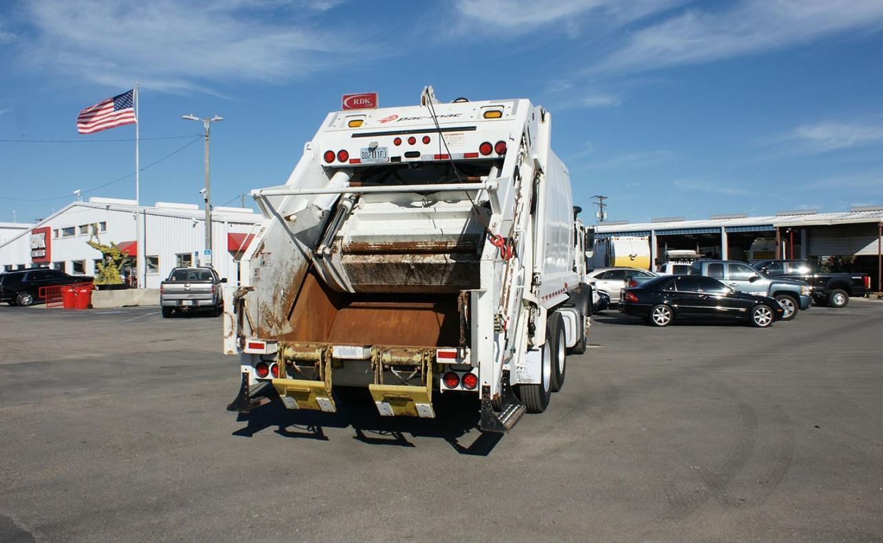 2022 Mack TE64 25 Yard Pac Mac Rear Loader Garbage Tampa FL