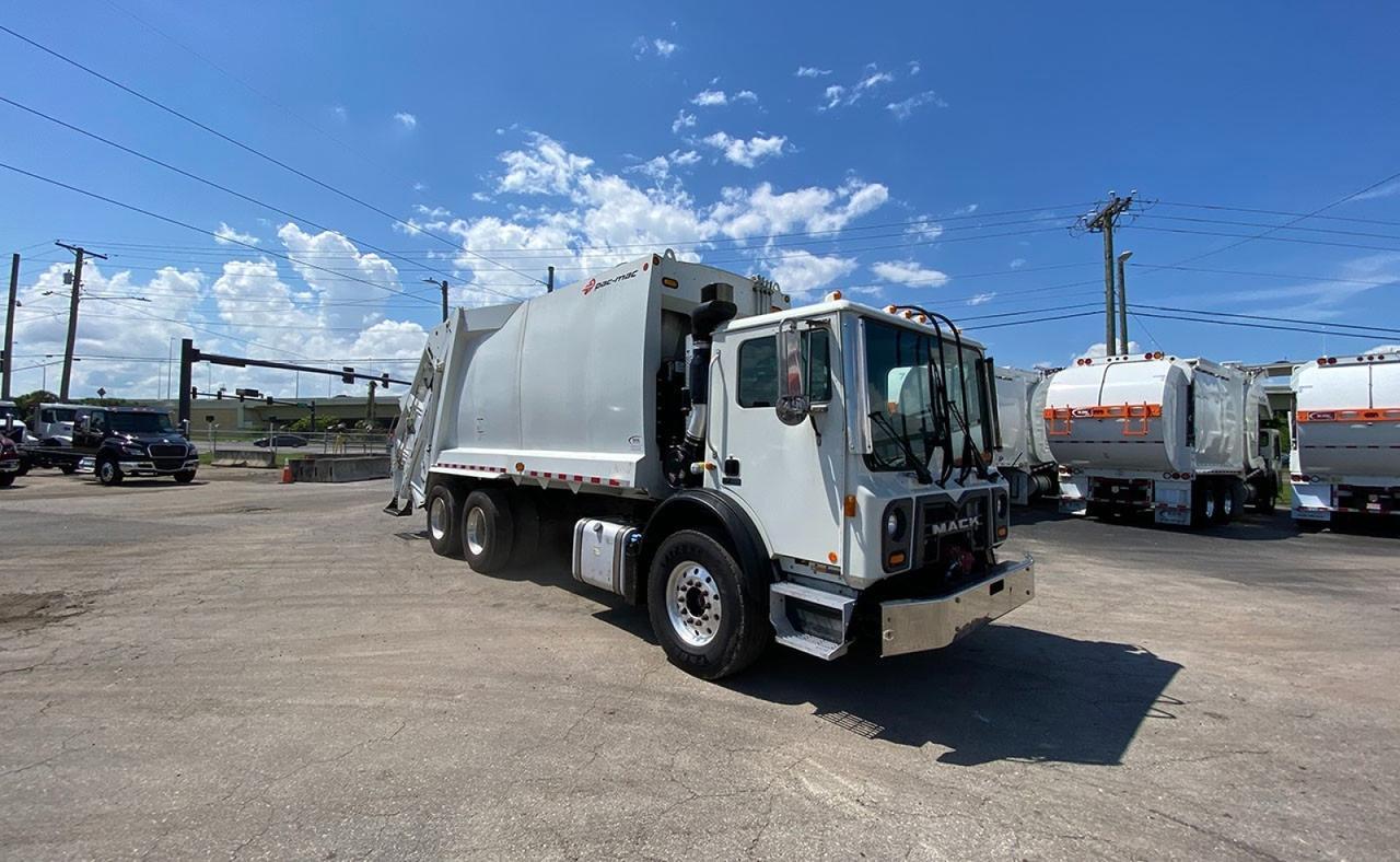 2022 Mack TE64 25 Yard Pac Mac Rear Loader Garbage Tampa FL