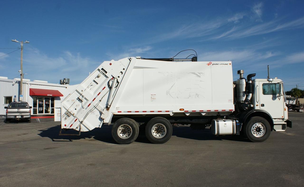 2022 Mack TE64 25 Yard pac Mac Rear Loader Garbage Truck