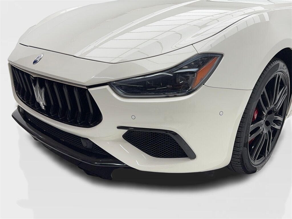 2022 Maserati Ghibli Modena NAV,CAM,SUNROOF,HTD STS,BLIND SPOT,20&quot; WLS Plano TX