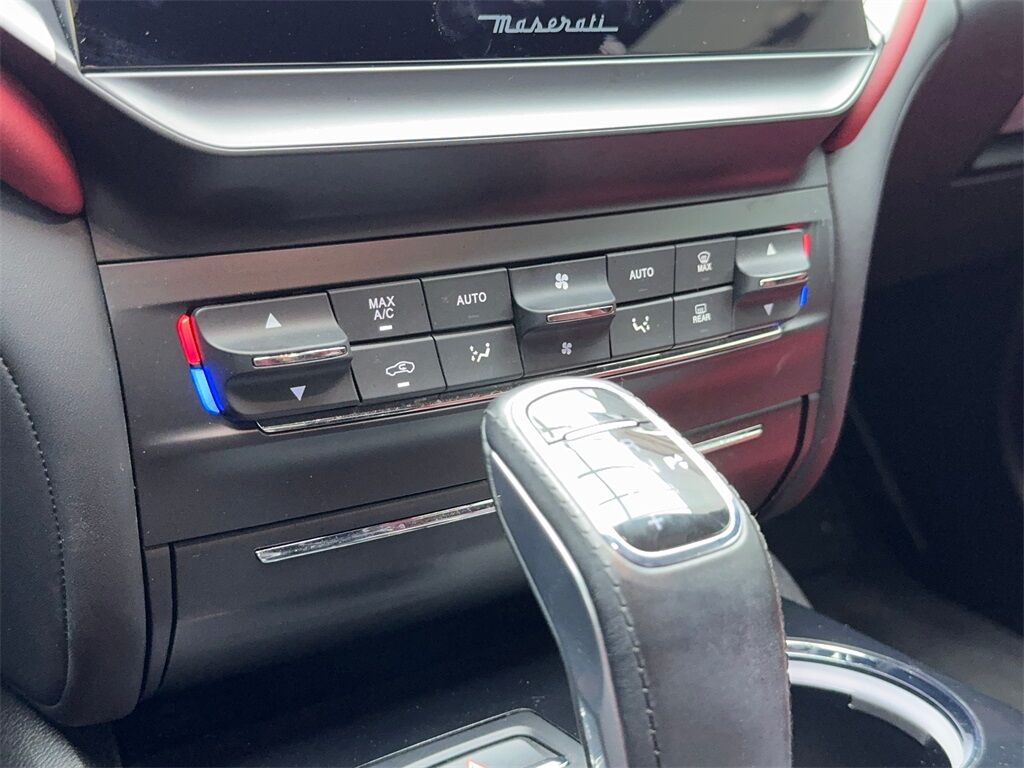 2022 Maserati Ghibli Modena NAV,CAM,SUNROOF,HTD STS,BLIND SPOT,20&quot; WLS Plano TX