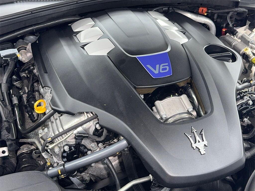 2022 Maserati Ghibli Modena NAV,CAM,SUNROOF,HTD STS,BLIND SPOT,20&quot; WLS Plano TX