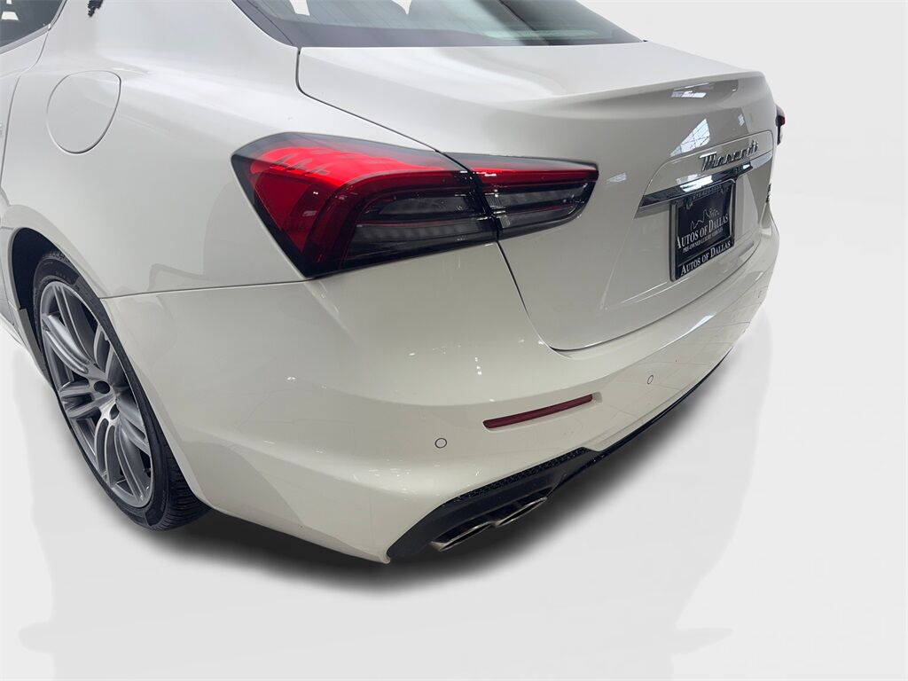 2022 Maserati Ghibli Modena NAV,CAM,SUNROOF,HTD STS,BLIND SPOT,20&quot; WLS Irving TX