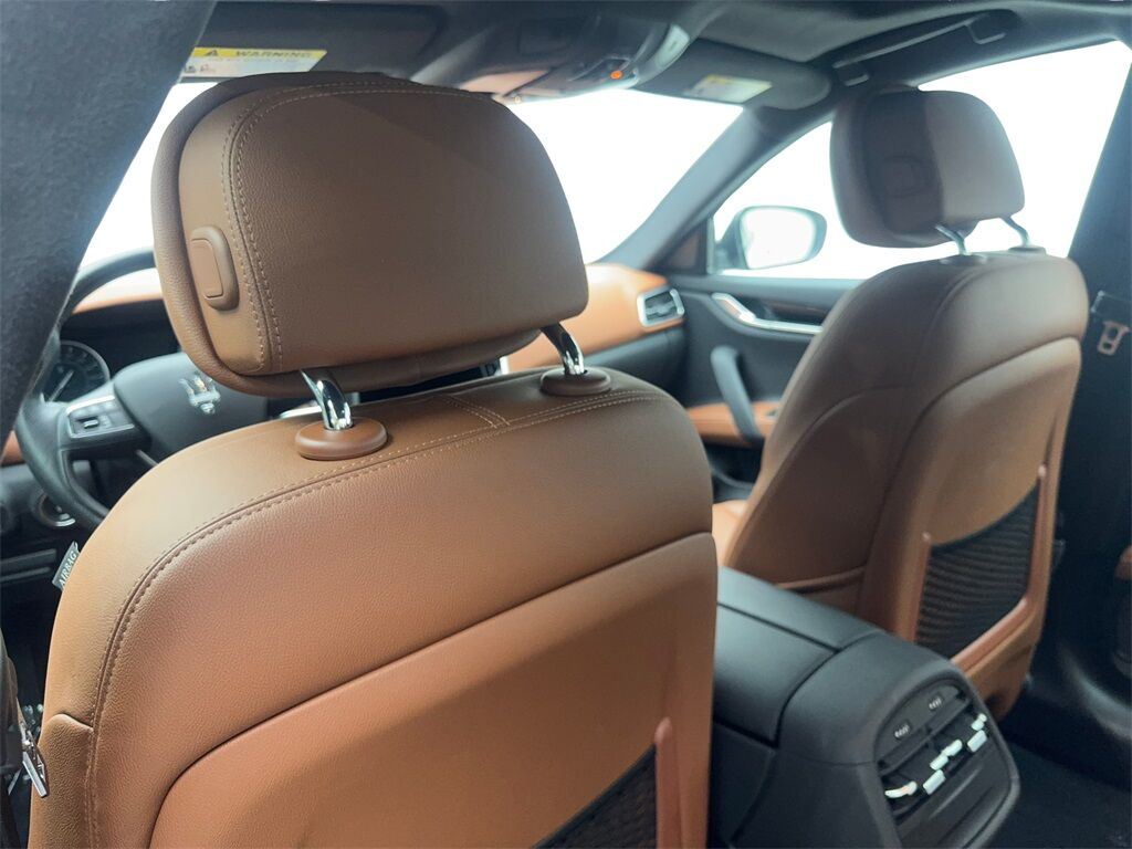 2022 Maserati Ghibli Modena NAV,CAM,SUNROOF,HTD STS,BLIND SPOT,20&quot; WLS Irving TX