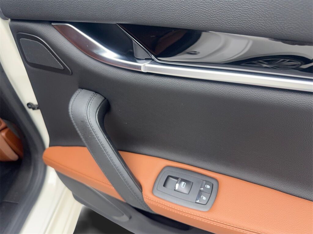2022 Maserati Ghibli Modena NAV,CAM,SUNROOF,HTD STS,BLIND SPOT,20&quot; WLS Irving TX