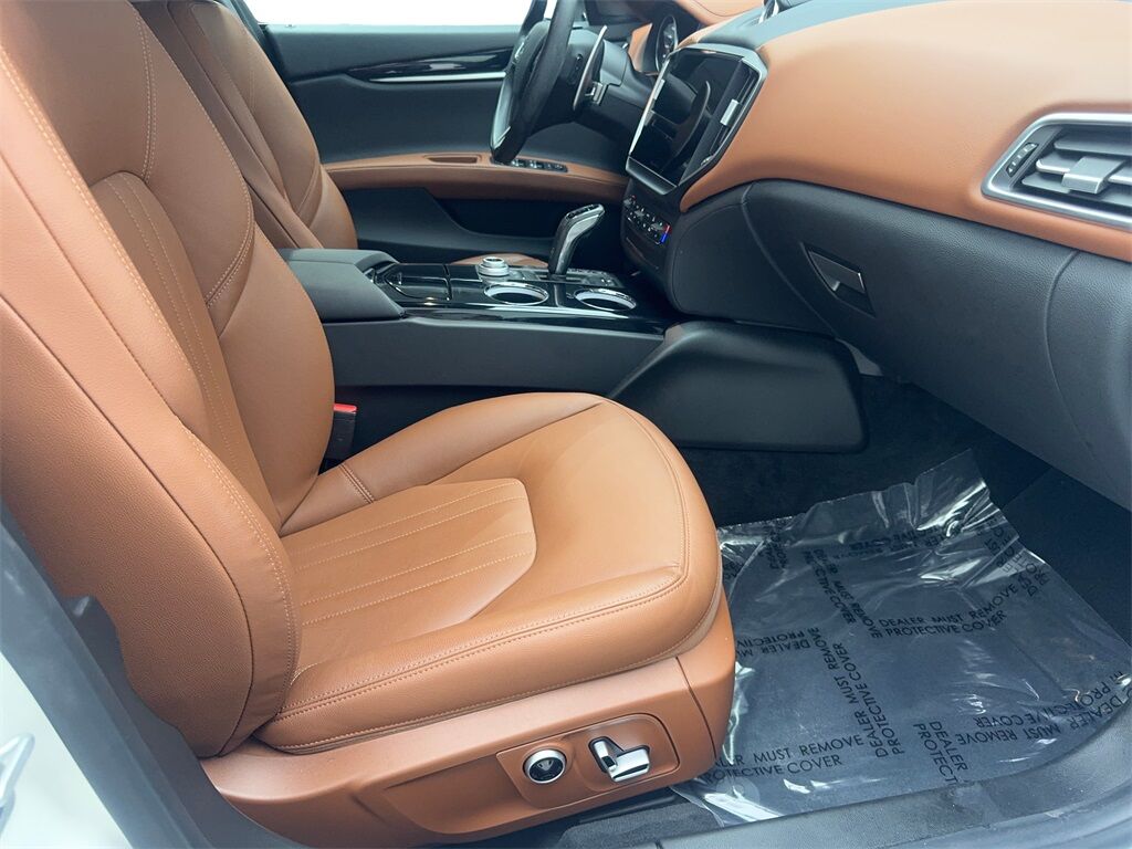 2022 Maserati Ghibli Modena NAV,CAM,SUNROOF,HTD STS,BLIND SPOT,20&quot; WLS Irving TX