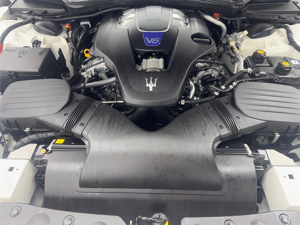2022 Maserati Ghibli Modena NAV,CAM,SUNROOF,HTD STS,BLIND SPOT,20&quot; WLS Irving TX
