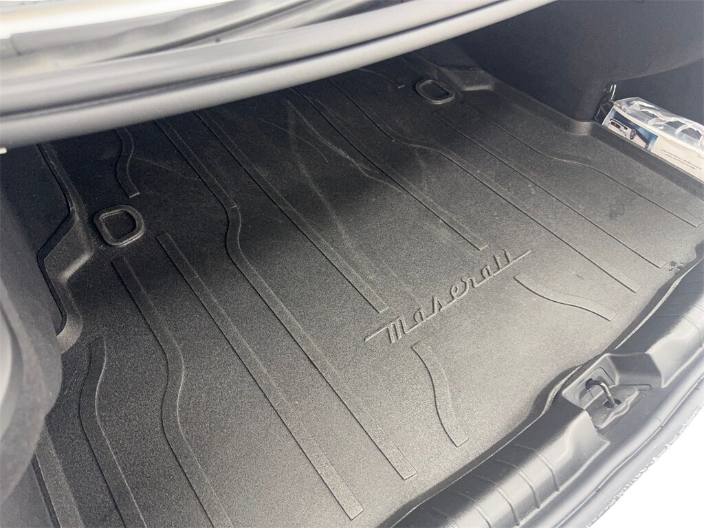 2022 Maserati Ghibli Modena NAV,CAM,SUNROOF,HTD STS,BLIND SPOT,20&quot; WLS Irving TX