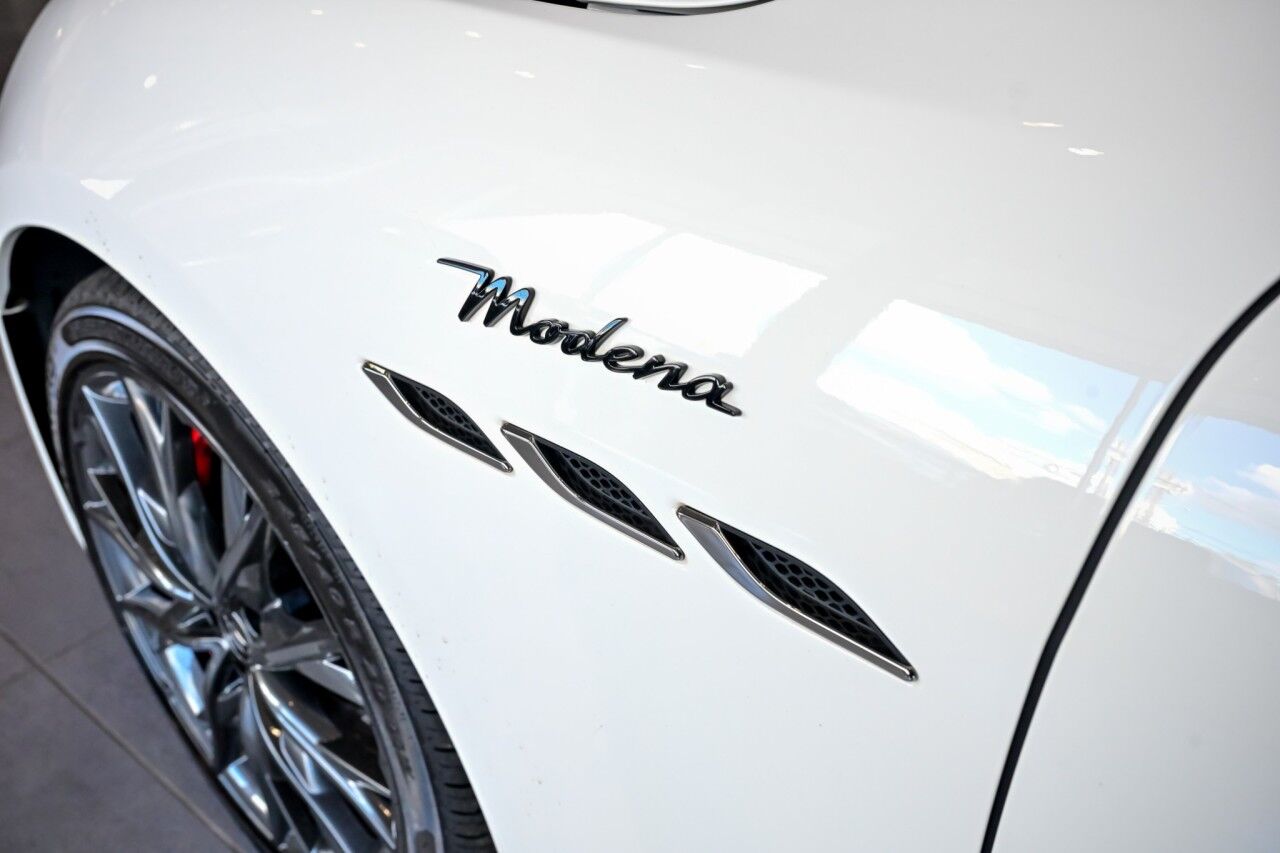 2022 Maserati Ghibli Modena Q4, 20'' Wheels, Cooled Seats, Nerissimo Pkg Springfield NJ