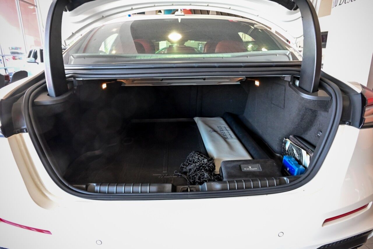 2022 Maserati Ghibli Modena Q4, 20'' Wheels, Cooled Seats, Nerissimo Pkg Springfield NJ