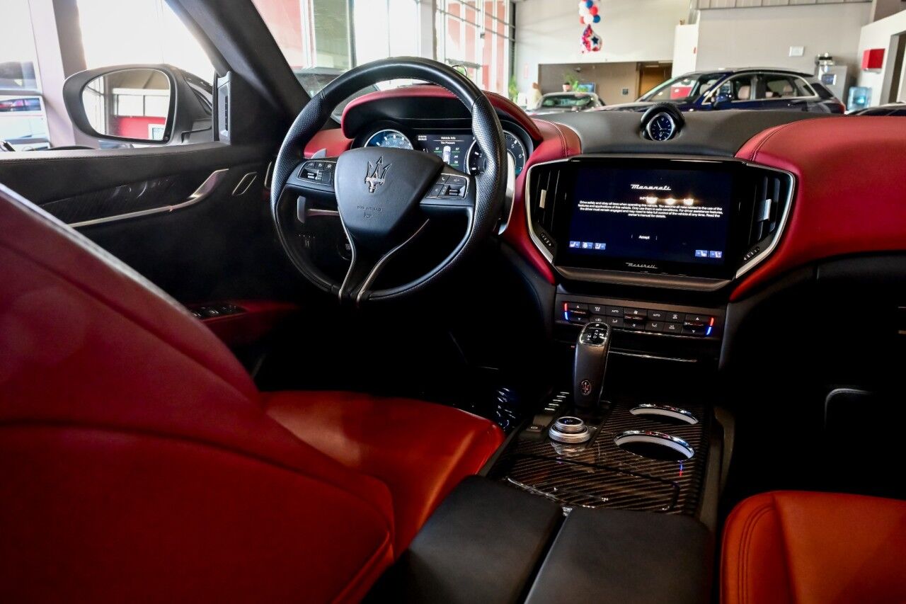 2022 Maserati Ghibli Modena Q4, 20'' Wheels, Cooled Seats, Nerissimo Pkg Springfield NJ