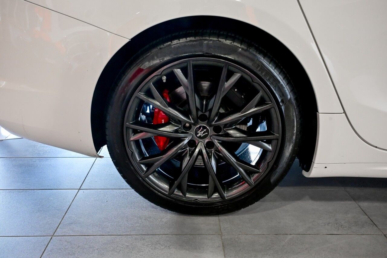 2022 Maserati Ghibli Modena Q4, 20'' Wheels, Cooled Seats, Nerissimo Pkg Springfield NJ