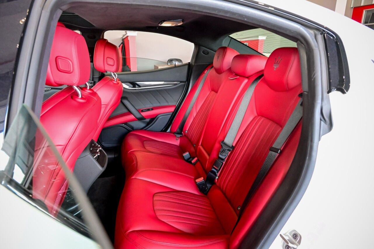 2022 Maserati Ghibli Modena Q4, 20'' Wheels, Cooled Seats, Nerissimo Pkg Springfield NJ