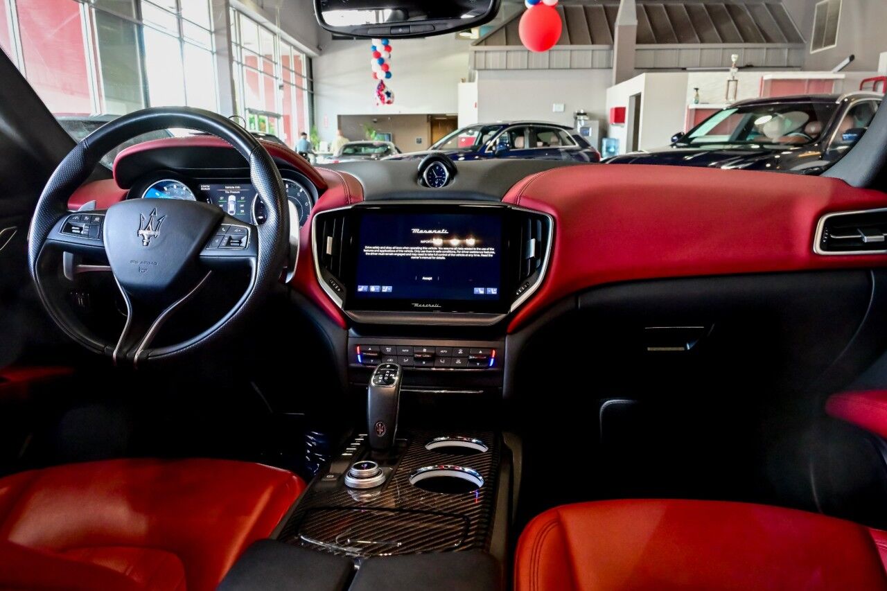 2022 Maserati Ghibli Modena Q4, 20'' Wheels, Cooled Seats, Nerissimo Pkg Springfield NJ