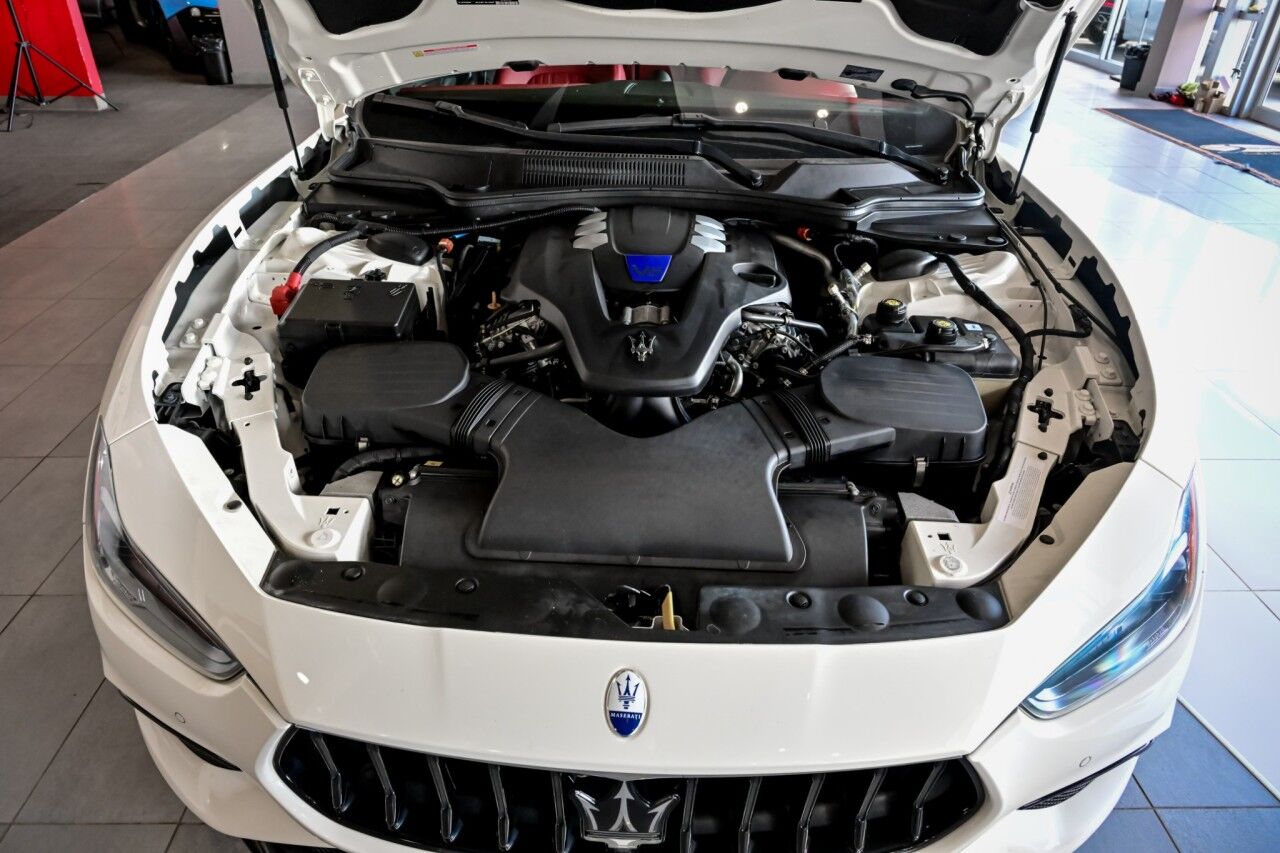 2022 Maserati Ghibli Modena Q4, 20'' Wheels, Cooled Seats, Nerissimo Pkg Springfield NJ