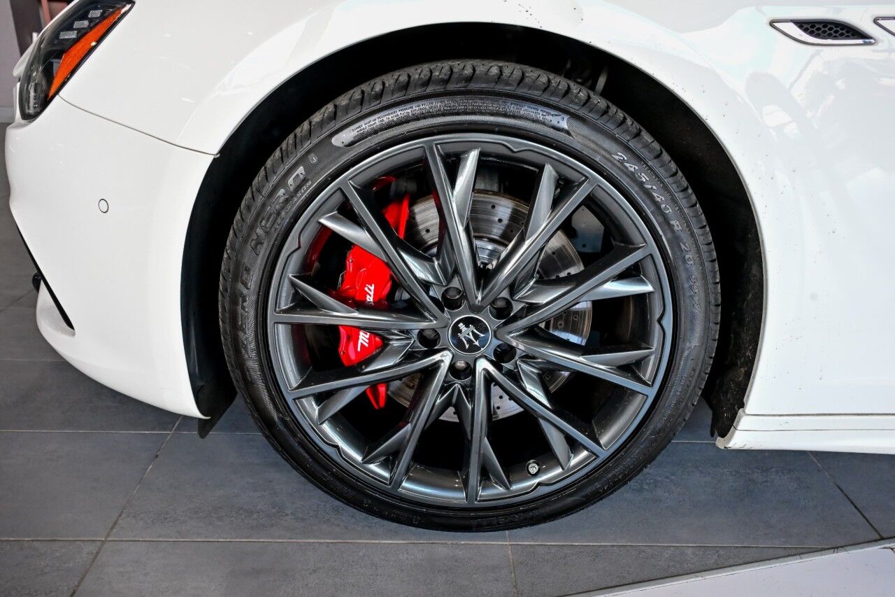 2022 Maserati Ghibli Modena Q4, 20'' Wheels, Cooled Seats, Nerissimo Pkg Springfield NJ