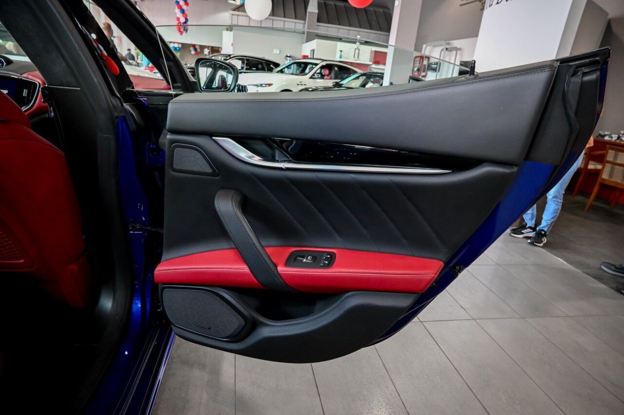 2022 Maserati Ghibli Modena Q4 photo 24