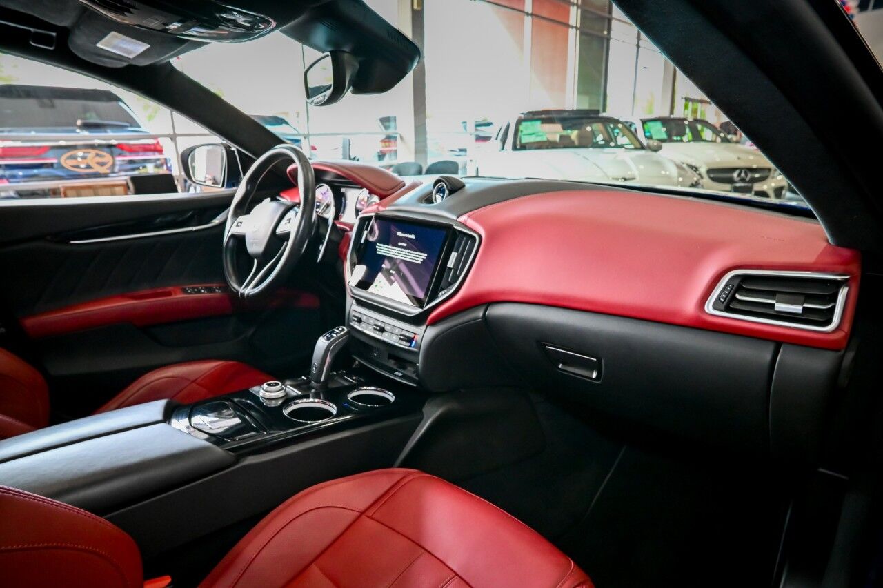 2022 Maserati Ghibli Modena Q4 photo 25