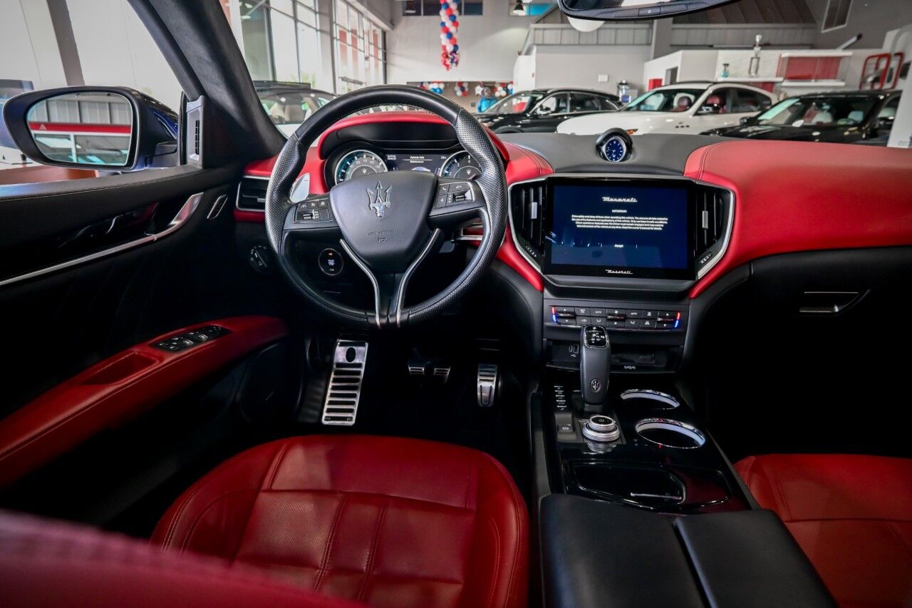 2022 Maserati Ghibli Modena Q4 photo 29