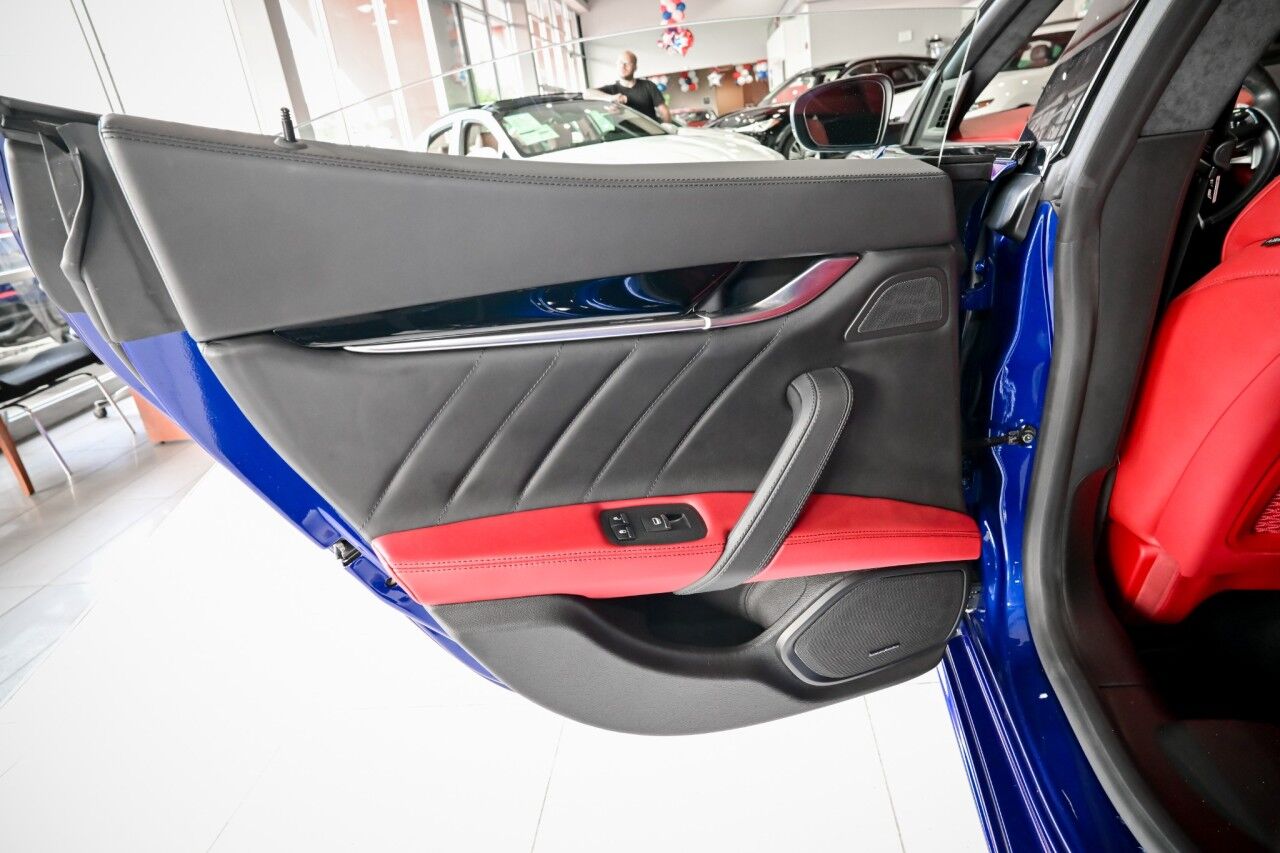 2022 Maserati Ghibli Modena Q4 photo 20
