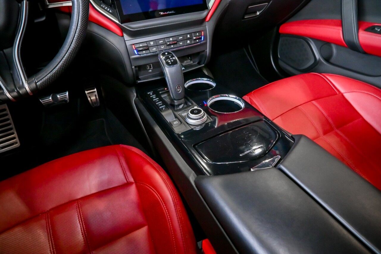 2022 Maserati Ghibli Modena Q4 photo 31