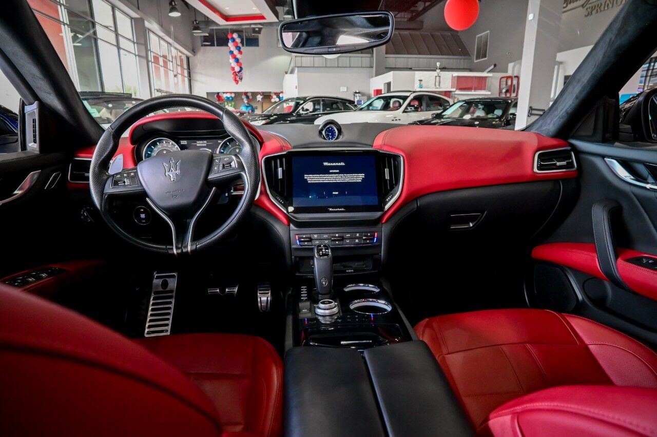 2022 Maserati Ghibli Modena Q4 photo 28
