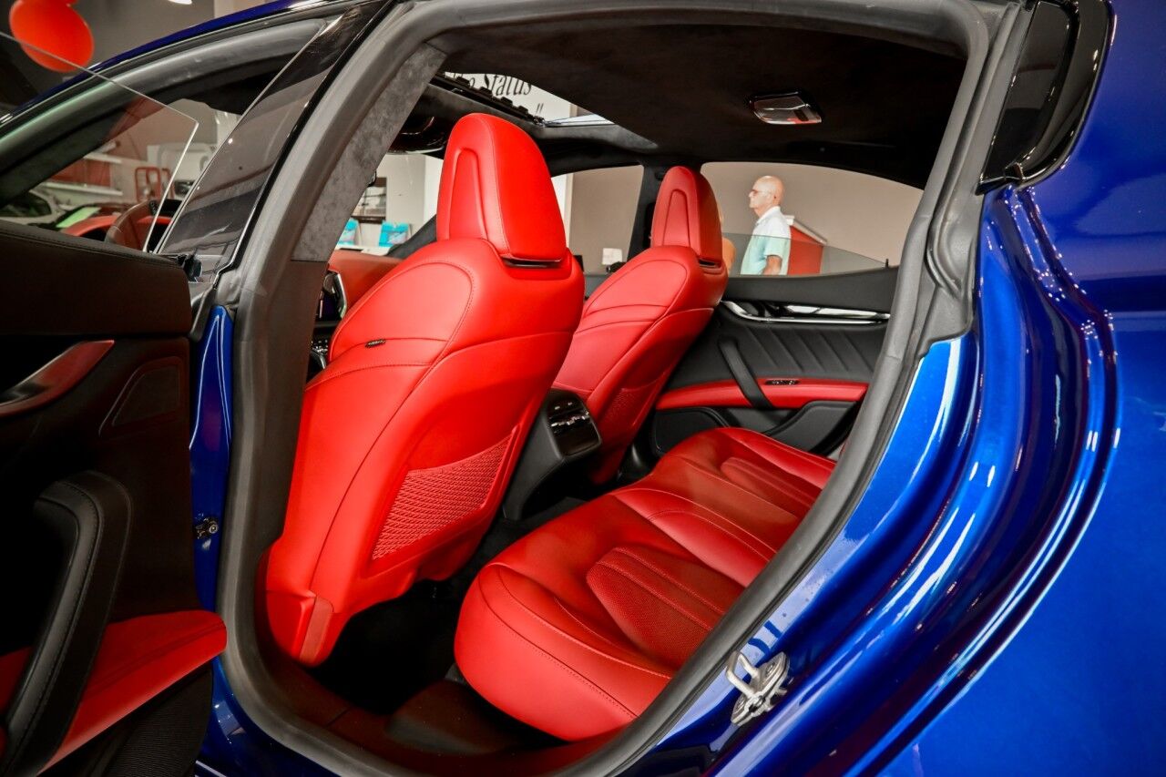 2022 Maserati Ghibli Modena Q4 photo 18