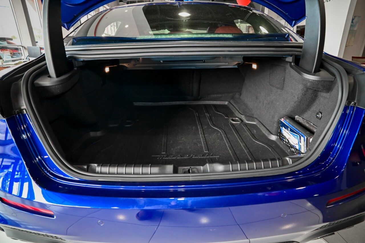 2022 Maserati Ghibli Modena Q4 photo 21