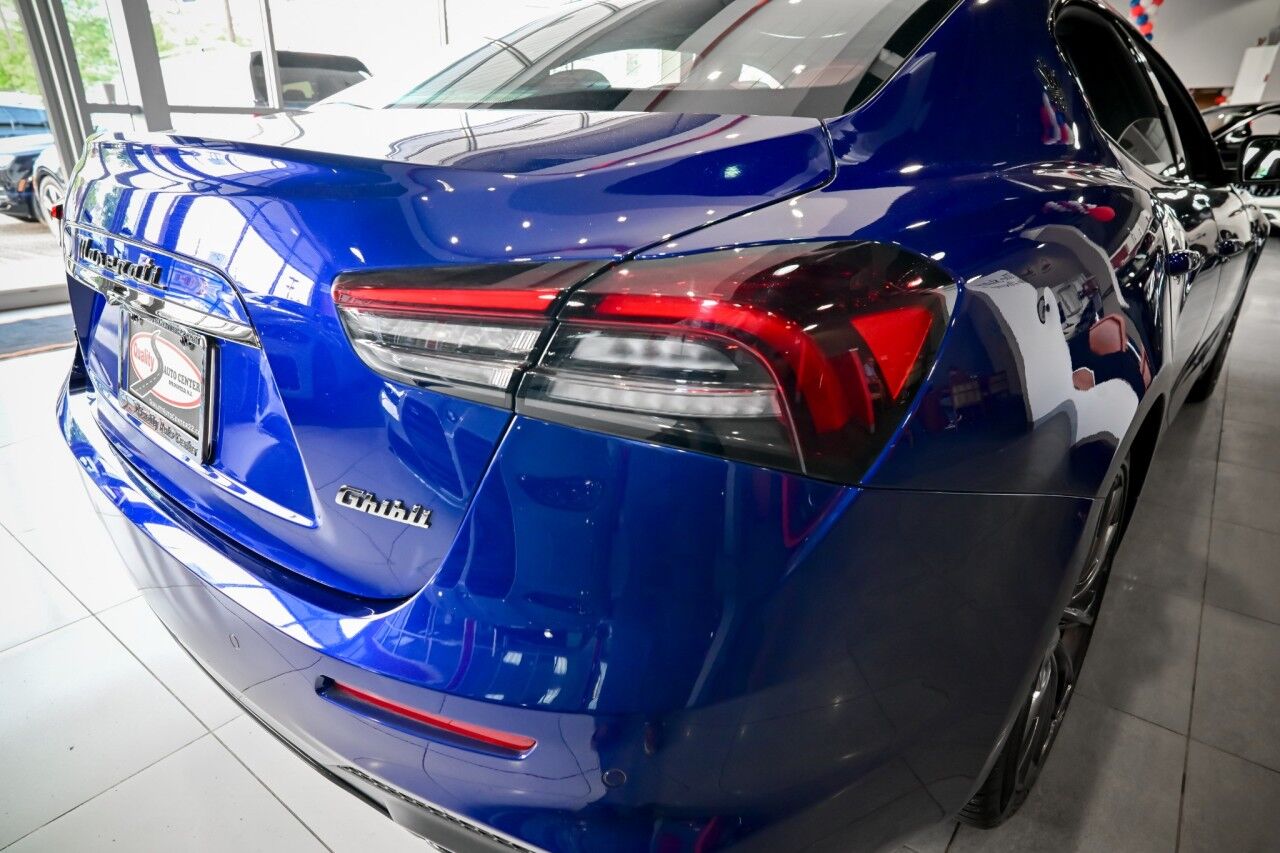2022 Maserati Ghibli Modena Q4 photo 12