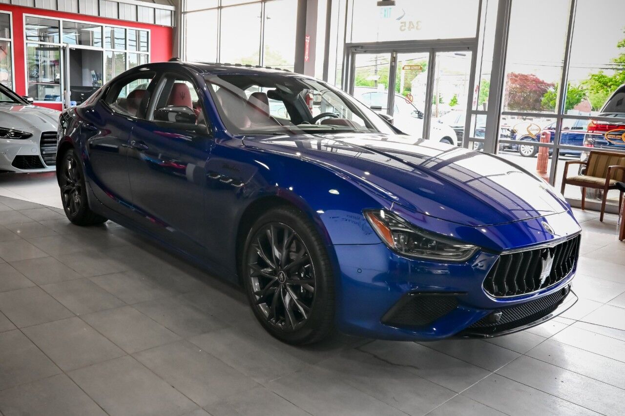2022 Maserati Ghibli Modena Q4 photo 3