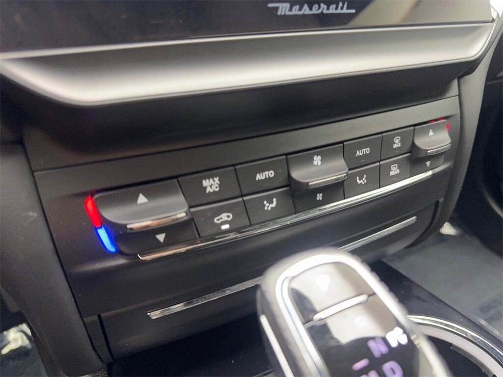 2022 Maserati Ghibli Modena Q4 NAV,CAM,SUNROOF,HTD STS,BLIND SPOT Irving TX
