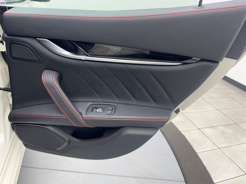 2022 Maserati Ghibli Modena Q4 NAV,CAM,SUNROOF,HTD STS,BLIND SPOT Irving TX