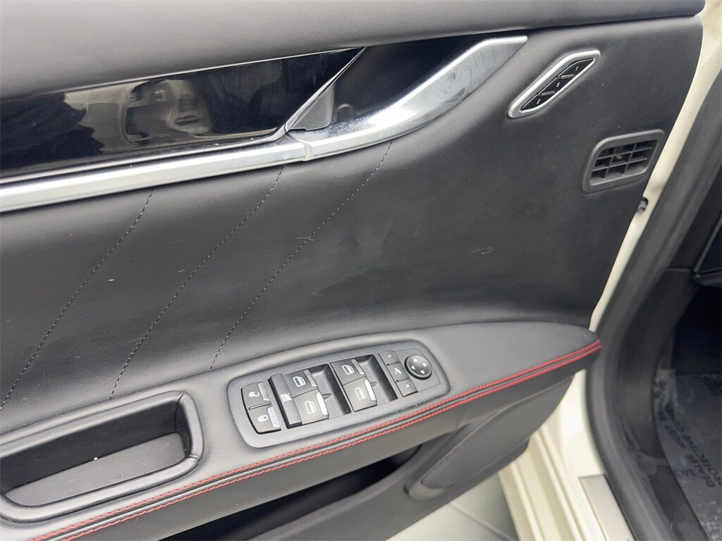 2022 Maserati Ghibli Modena Q4 NAV,CAM,SUNROOF,HTD STS,BLIND SPOT Irving TX