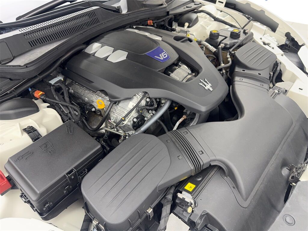 2022 Maserati Ghibli Modena Q4 NAV,CAM,SUNROOF,HTD STS,BLIND SPOT Irving TX