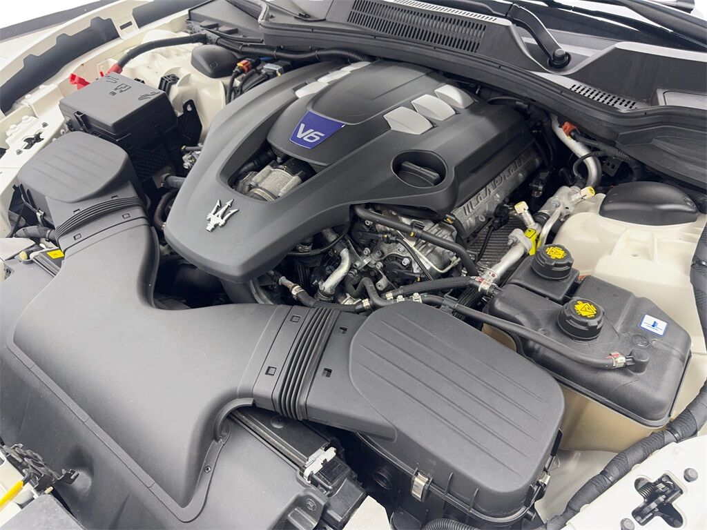 2022 Maserati Ghibli Modena Q4 NAV,CAM,SUNROOF,HTD STS,BLIND SPOT Irving TX