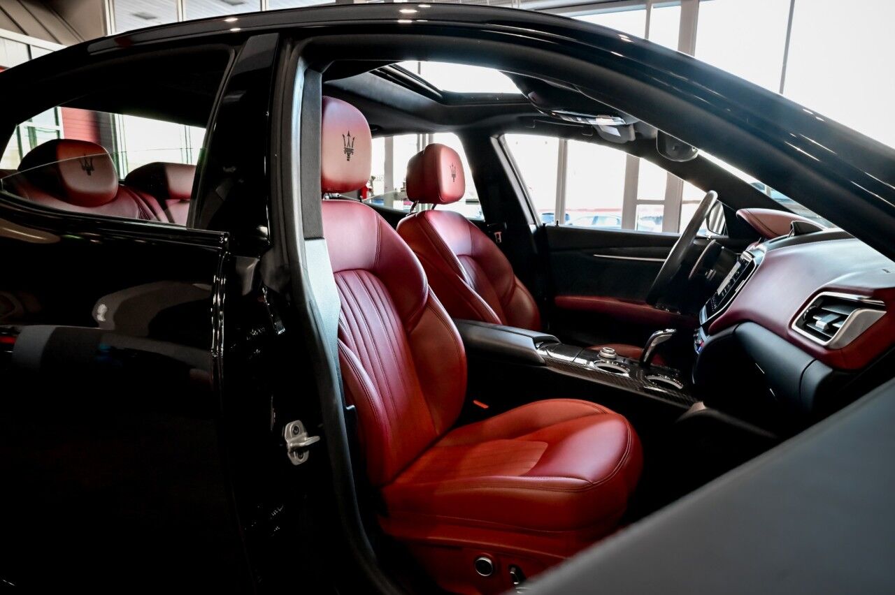 2022 Maserati Ghibli Modena Q4, Nerissimo Pkg, 20'' Wheels, Ventilated Seats Springfield NJ