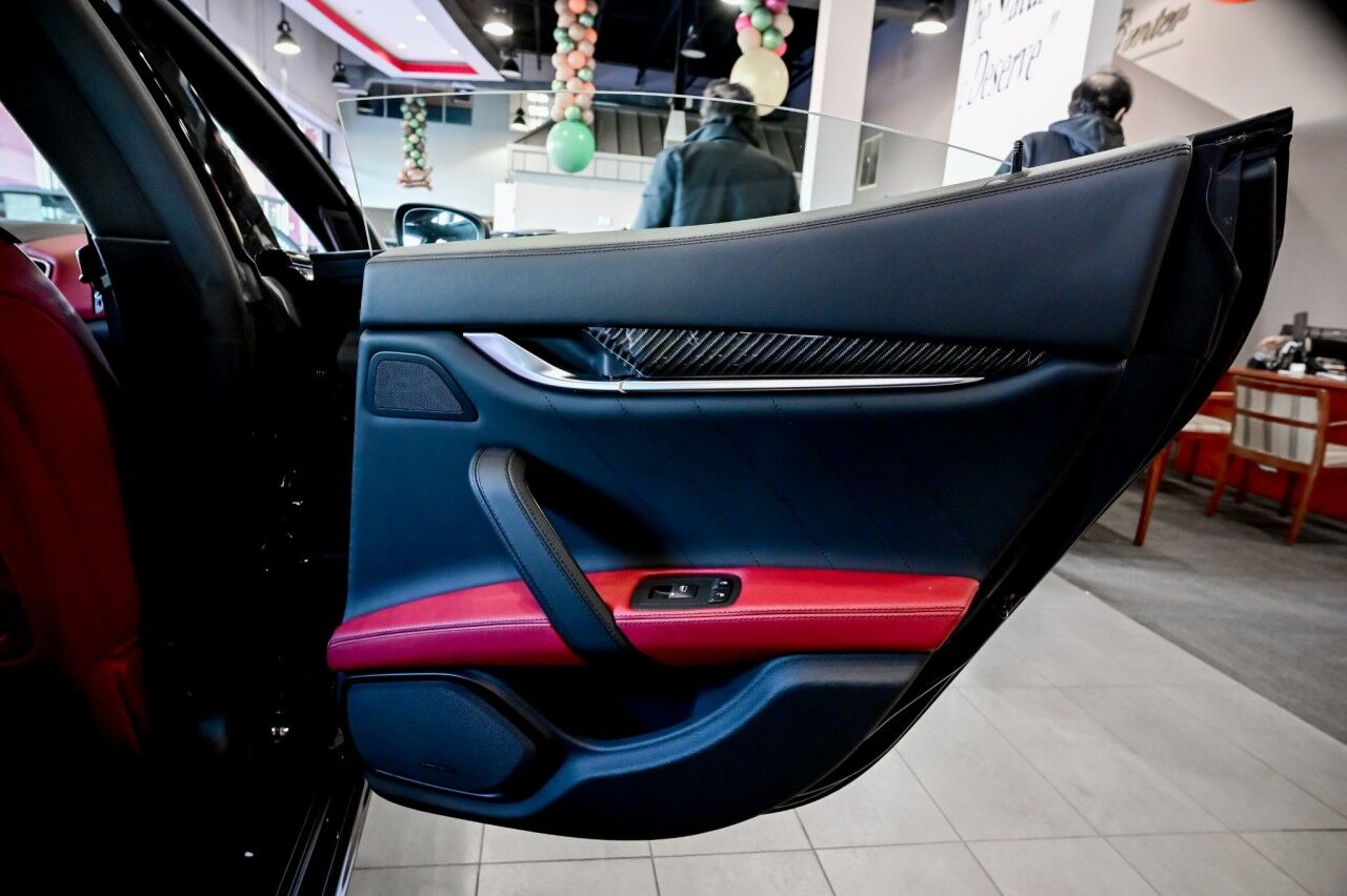 2022 Maserati Ghibli Modena Q4, Nerissimo Pkg, 20'' Wheels, Ventilated Seats Springfield NJ